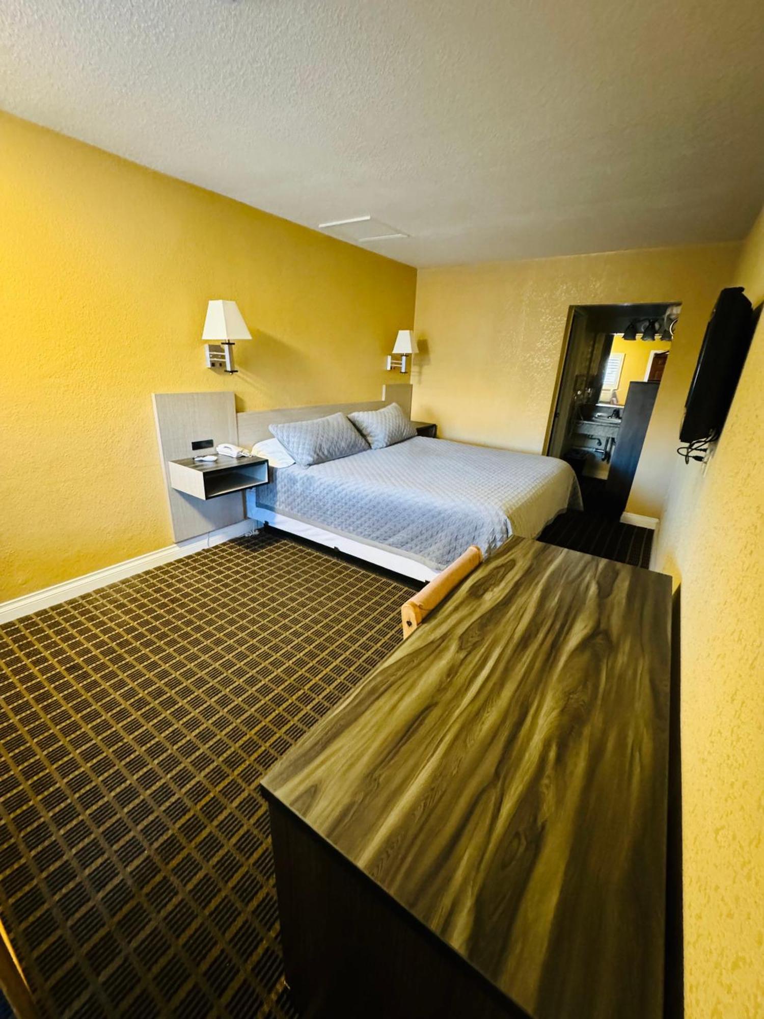 Mount Whitney Motel Lone Pine Extérieur photo